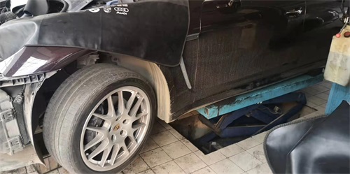 汽車(chē)后視鏡上小圓鏡要不要裝？